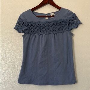 LC Lauren Conrad Gray Smocked Blouse with Short Sleeves